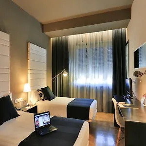 Leyre Hotel
